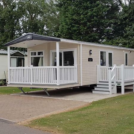 Jasmine Park Hotel Snainton Exterior foto